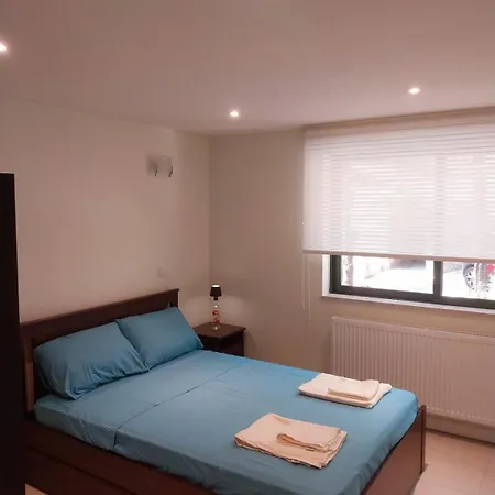 Mountain * Πλάτρες